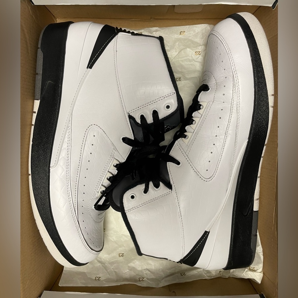 Nike Air Jordan Retro 2